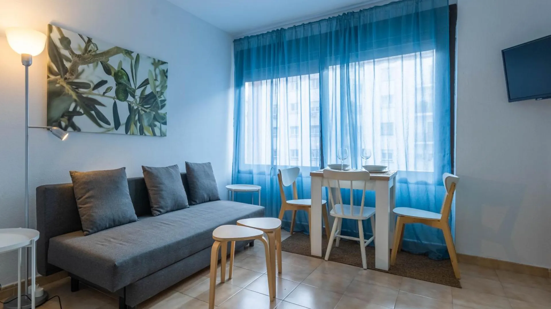 Nice And Cozy- 1Bd 1Bth- Triana Seville